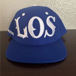 -Mister Cartoon Dodgers snap back
-tried on 
-snap back